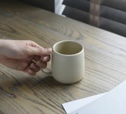 Tasse KINTO Ripple Beige En Procelaine 250 Ml -Café Boissons Magasin lifestyle beige kinto