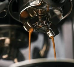 Machine Expresso SAGE The Barista Touch SES880BST4EEU1 Inox Noir -Café Boissons Magasin sage baristatouch coffee 1